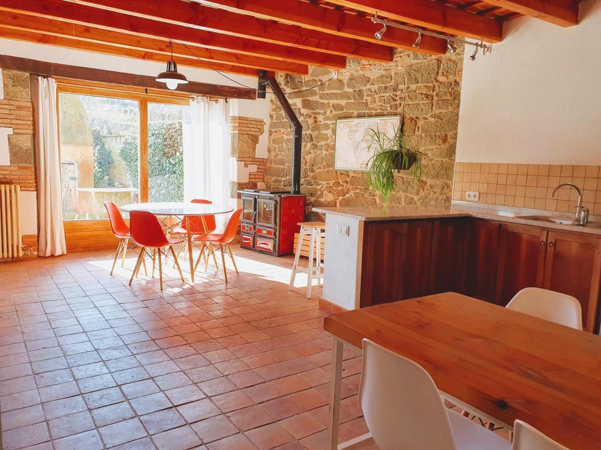Auro Blanc- Allotjament Turistic Santa María de Corcó エクステリア 写真